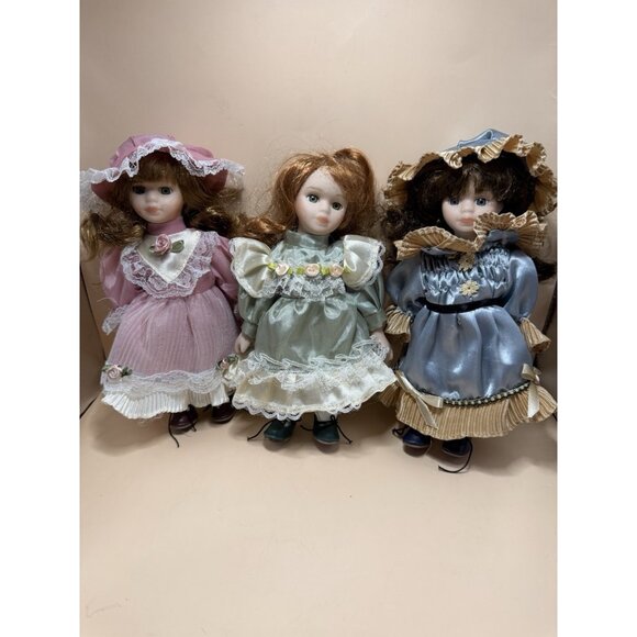 Paranormal Sisters Trio Dolls- Haunted Weird Energy- Different Personalities - Picture 1 of 8